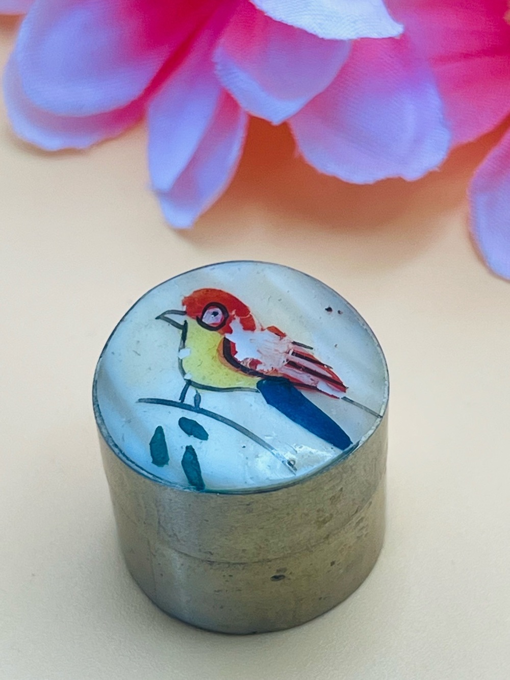 Small Vintage Silver/Silver Plated Mother of Pearl Handpaint Lid Snuff/Pill Box